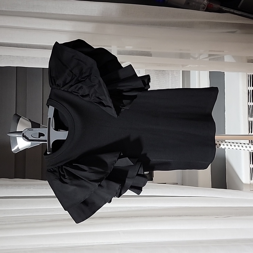 Imperial ruffle sleeves top size S.